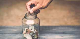 Graduating College Later this Year? Consider These Financial Tips Graduating College Financial Tips